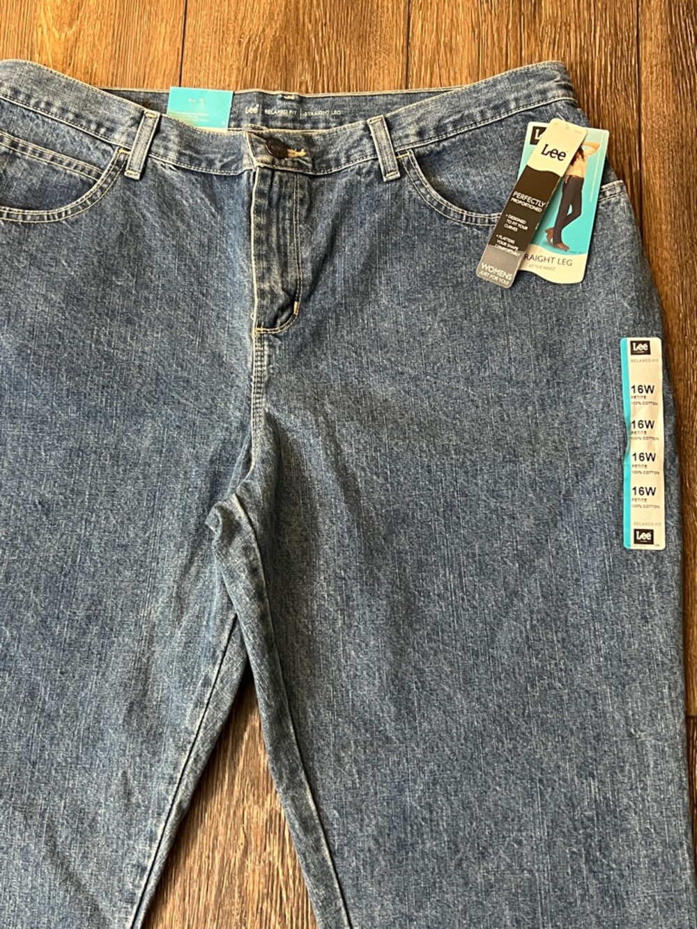 NWT Lee Relaxed Fit Straight Leg Blue Jeans Womens Size 16W Petite - Picture 2 of 14